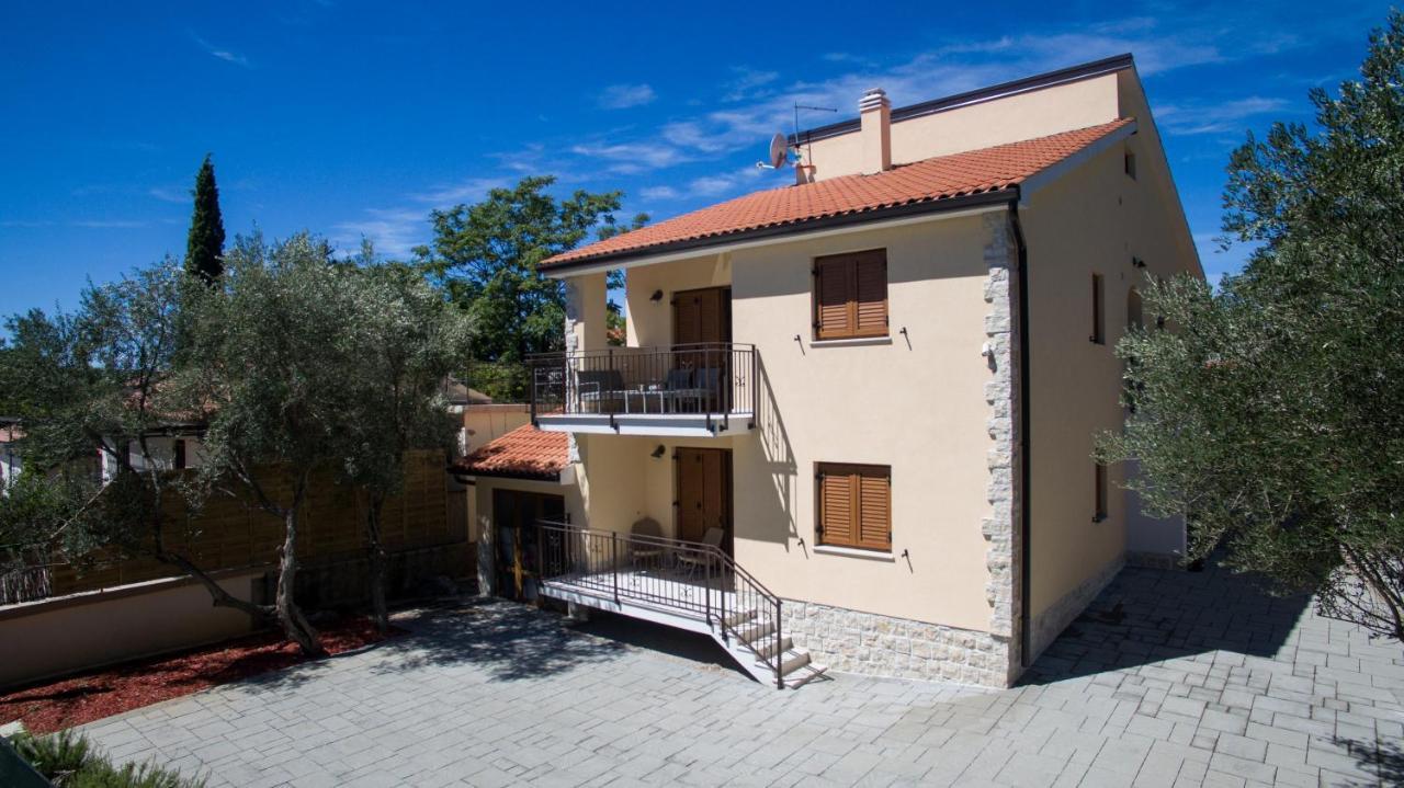 Apartments Villa Diamant With Pool & Whirlpool Čižići Exterior foto